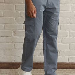 Uncluttered Closet Men Relaxed Straight Leg Straight Fit High-Rise Cargos Trousers-image-95