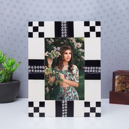 Golden Peacock White & Black Printed Table-Top Photo Frame-92