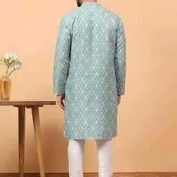 TREEMODA Men Regular Sequinned Kurta with Churidar image 3