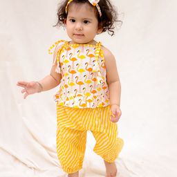 BownBee Cotton Sleeveless Flamingos & Leheriya Printed Jhabla & Harem Pants With Headband Set - Yellow-image-80