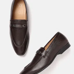 Carlton London Men Textured Leather Formal Loafers-image-59