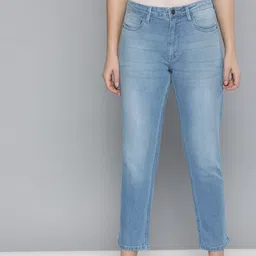 Mast & Harbour Women Blue Boyfriend Fit Mid-Rise Clean Look Stretchable Cropped Jeans-picture-17
