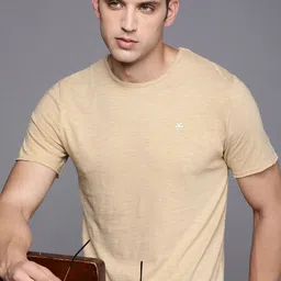 WROGN Men Solid Round Neck T-shirt-image-16