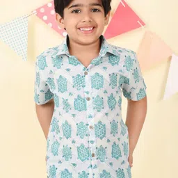 Fabindia Boys Abstract Printed Spread Collar Casual Shirt-image-68