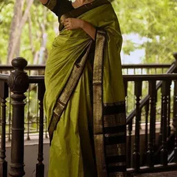 BerMondsey Solid Zari Banarasi Saree-1