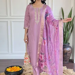 DIVASTRI Floral Embroidered Round Neck Gotta Patti With Kurta Trousers & Dupatta-12
