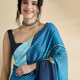 RACHNA Polka Dot Colourblocked Block Print Saree image 3