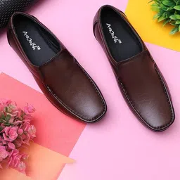 ARAMISH Men Perforations Leather Loafers-image-43