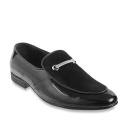 Mochi Black Casual Slip-Ons-image-36