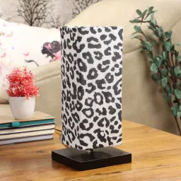 Tucasa TC-01 304.8 mm (12 Inch) Leopard Print Table Lamp with Metal Base image 4