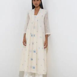 Zuba by Westside Off-White Floral Embroidered A-Line Kurta-picture-5