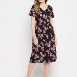 Clovia Black Printed Night Dress-image-28