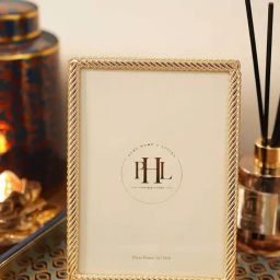 Pure Home and Living Gold Metal Diagonal Twisted Medium Photo Frame-picture-36