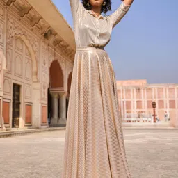 Dash and Dot Textured Lam Maxi Skirt Set-picture-17
