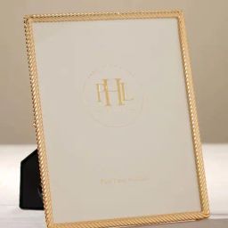 Pure Home and Living Gold Metal Diagonal Twisted Large Photo Frame-picture-40