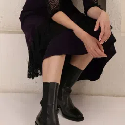 Saint G Women's Cassie Black Chelsea Boots-image-85