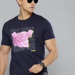 Levis Men Brand Logo Printed Pure Cotton Slim Fit T-shirt-image-57