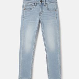 United Colors of Benetton Boys Slim Fit  Clean Look Light Fade Jeans-image-39