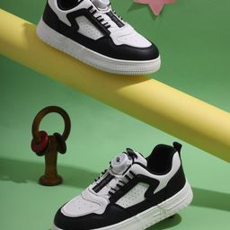 TRUFFLE COLLECTION Colour Blocked With Rotating Button Closure Sneakers - Black-image-42