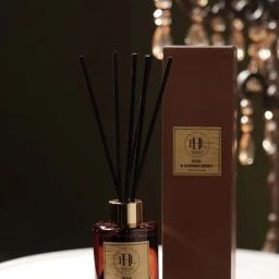 Pure Home and Living Brown Glass Rose & Summer Berry Scented Diffuser (120ml)-image-1