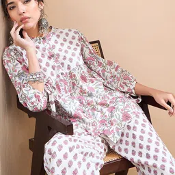 Shae by SASSAFRAS Floral Printed Pure Cotton Pleated Kurti-picture-48