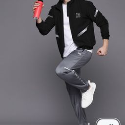 HRX by Hrithik Roshan Rapid-Dry Reflective Strip Running Jacket-picture-31