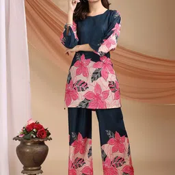 DIVASTRI Printed Round Neck Tunic With Trousers Co-Ords-picture-14