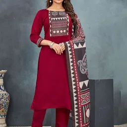 VAAZI CREATOR Geomteric Printed Round Neck Straight Kurta With Trousers And Dupatta-18