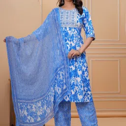 clothonus Women Floral Printed Kurta with Trousers & Dupatta-image-13