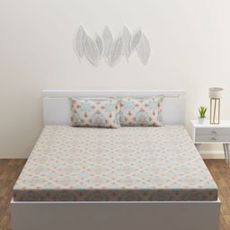 HAPPY HUES Maroon & Cream-Coloured 180 TC King Bedsheet with 2 Pillow Covers-image-58