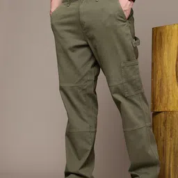 The Roadster Lifestyle Co. Men Relaxed Loose Fit Cargos Trousers-image-18