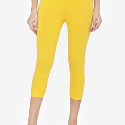Vami Women Yellow Solid Comfy Classy Capri Leggings-picture-3