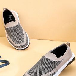 TPENT Women Textured Slip-On Sneakers-46