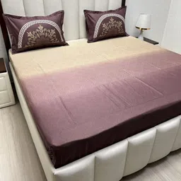 Pure Decor Maroon & Cream-Coloured Geometric 300 TC King Bedsheet with 2 Pillow Covers-1