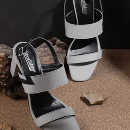 Roadster Women Solid Regular Block Sandals-26