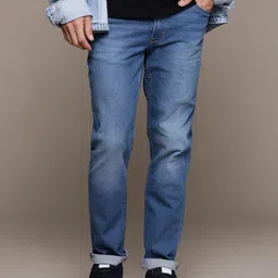 The Roadster Lifestyle Co. Men Light Fade Slim Fit Jeans-image-17