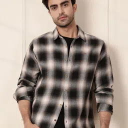 WROGN Men Comfort Slim Fit Tartan Checks Opaque Checked Casual Shirt-image-89