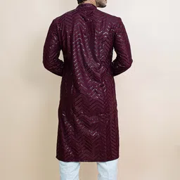 KUNDALI KAKSHAY Men Ethnic Motifs Embroidered Regular Sequinned Kurta with Pyjamas image 3