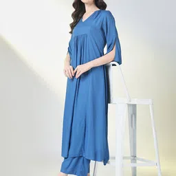 SHOWOFF Women Pleated Kurta with Trousers-20