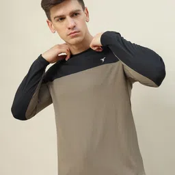 Technosport Colourblocked Slim Fit T-shirt-image-95