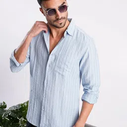 IVOC Men Slim Fit Vertical Striped Spread Collar Casual Shirt-picture-2