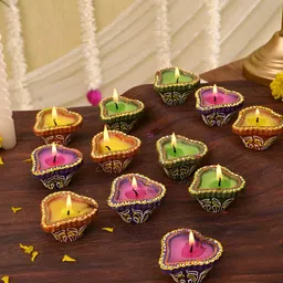 Aura Purple & Green 12 Pieces Heart-Shaped Candle Diyas-1