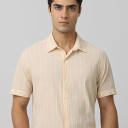 Mufti Men Cutaway Collar Vertical Striped Cotton Slim Fit Casual Shirt-picture-34