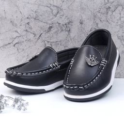 Cute Walk by Babyhug Formal Shoes - Black-image-69