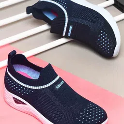 WELCOME Unisex Kids Mesh Walking Non-Marking Shoes-46