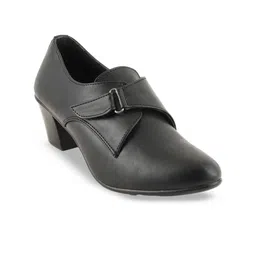 DressBerry Pointed Toe Casual Shoes-image-5