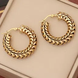 DIVASTRI Gold-Plated Circular Shaped Hoop Earrings image 3