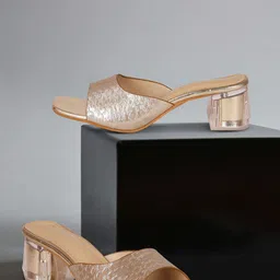 Commander Shoes Textured Block Pumps-14