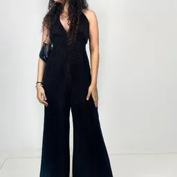 Hermyne Women V-Neck Sleeveless Basic Jumpsuit-image-40