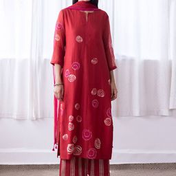 DIVASTRI Floral Printed Notch Neck Straight Kurta With Trousers & Dupatta-picture-27